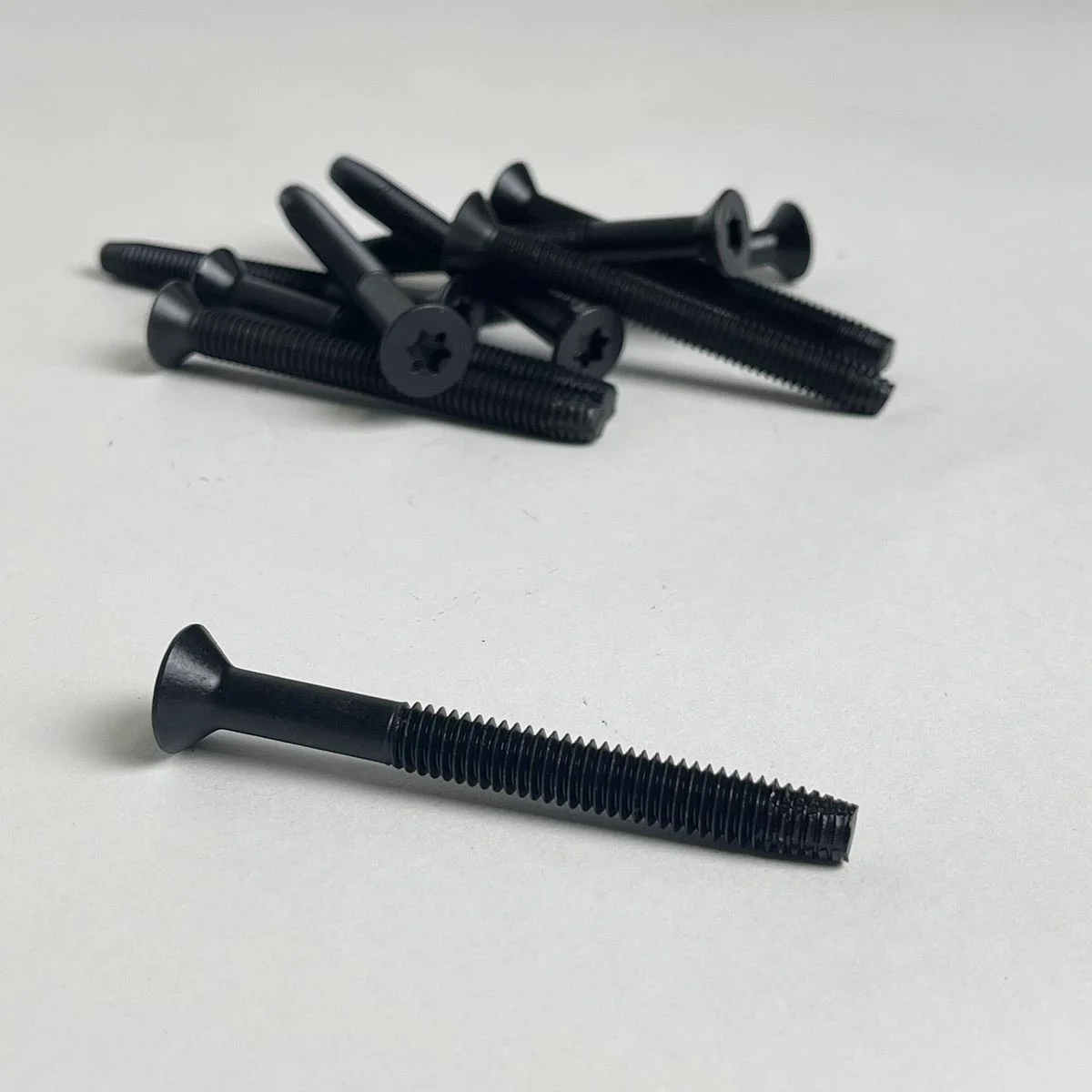Trailer Deck Screws 5/16-18 x 3" T40 Torx Partially Threaded Flat Head Type F Thread-Cutting Phosphate Coated Hardware